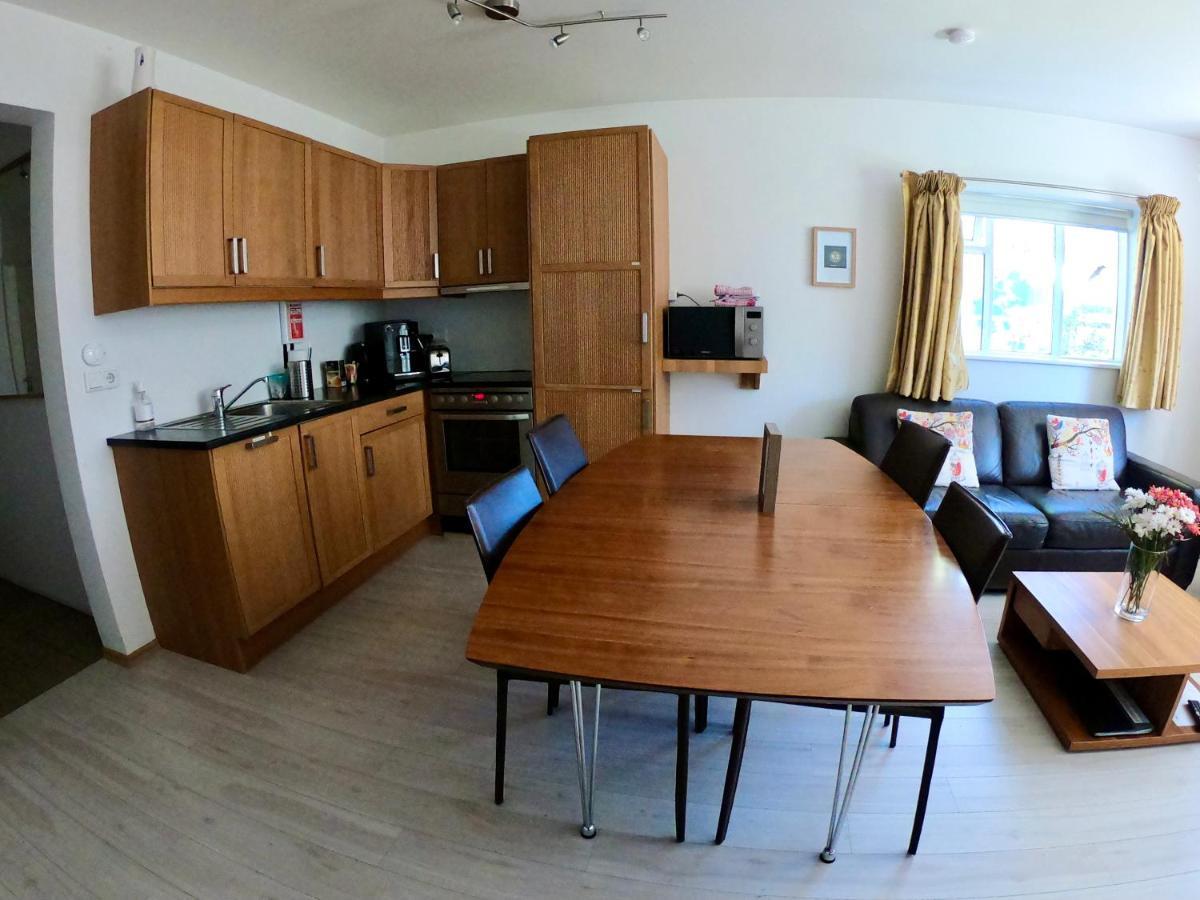 Pearl Of The North Apartments อาคูเรย์รี ภายนอก รูปภาพ
