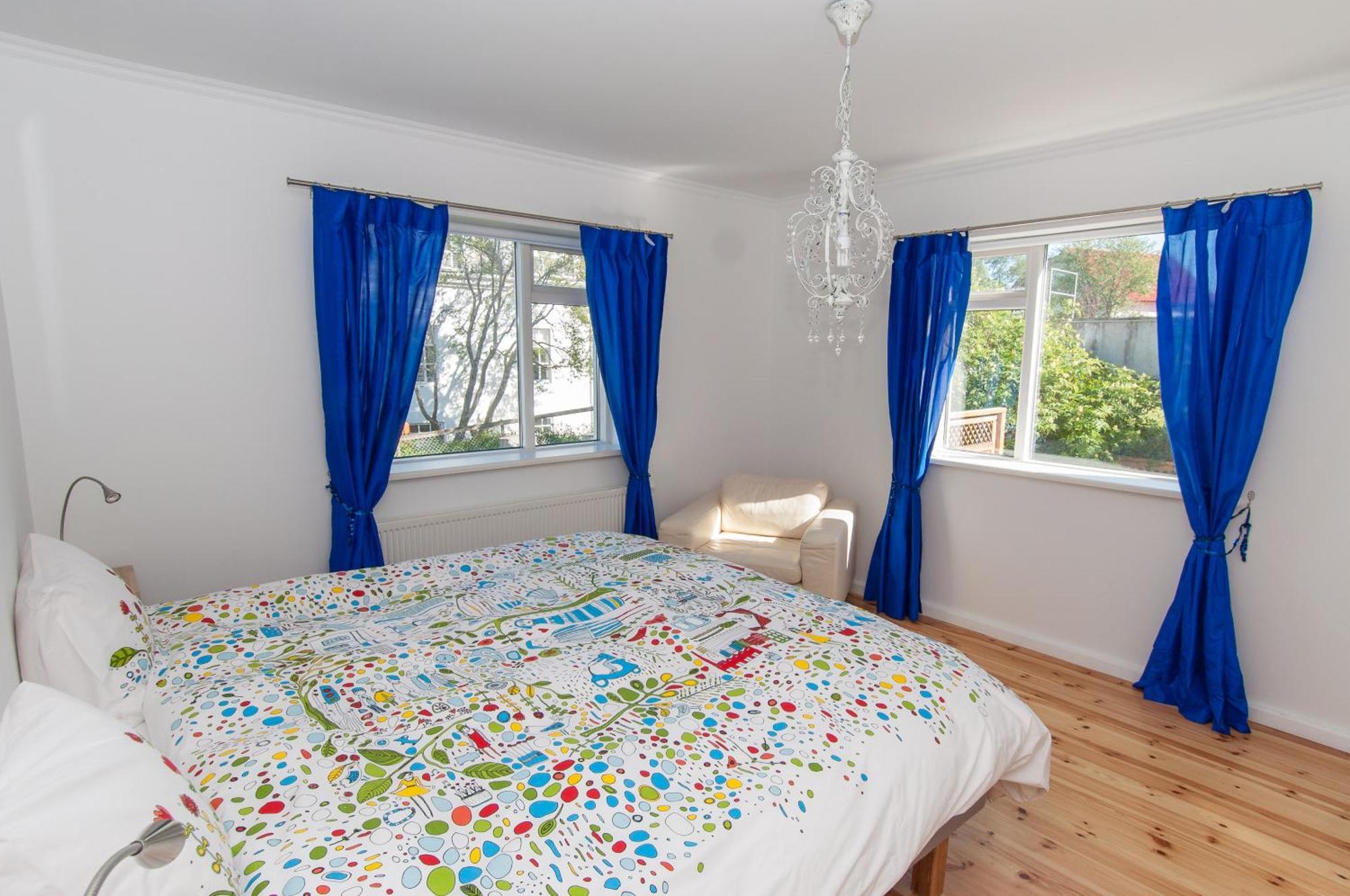 Pearl Of The North Apartments อาคูเรย์รี ภายนอก รูปภาพ