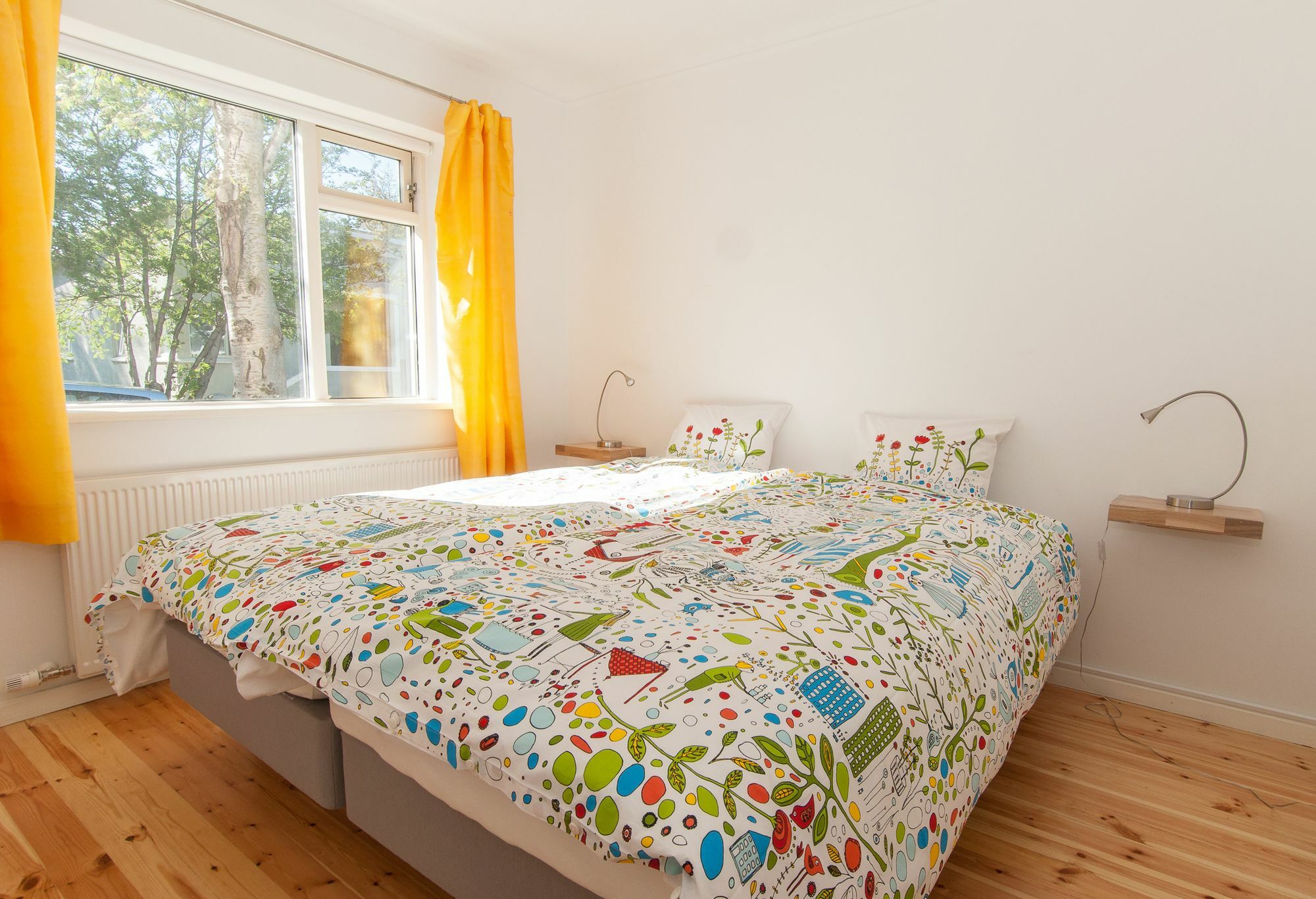 Pearl Of The North Apartments อาคูเรย์รี ภายนอก รูปภาพ